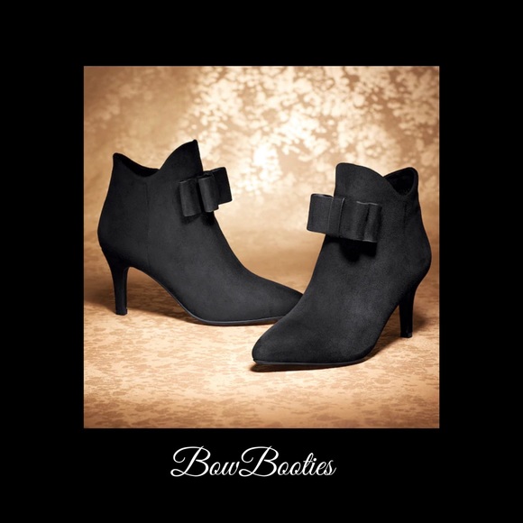 Black Bow Booties - Picture 1 of 5